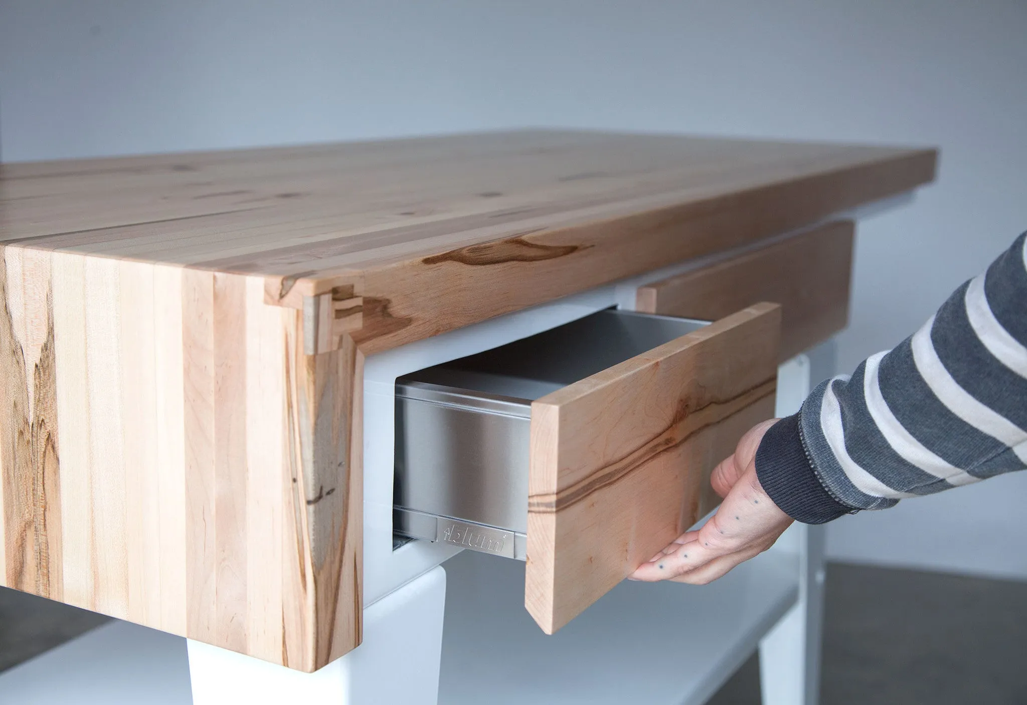 AMAGANSETT KITCHEN ISLAND