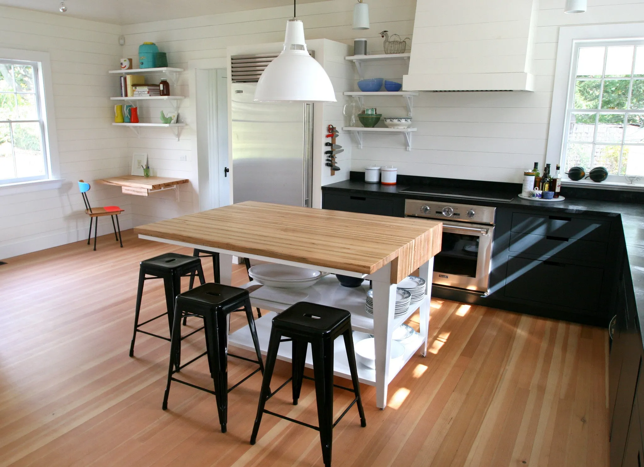 AMAGANSETT KITCHEN ISLAND