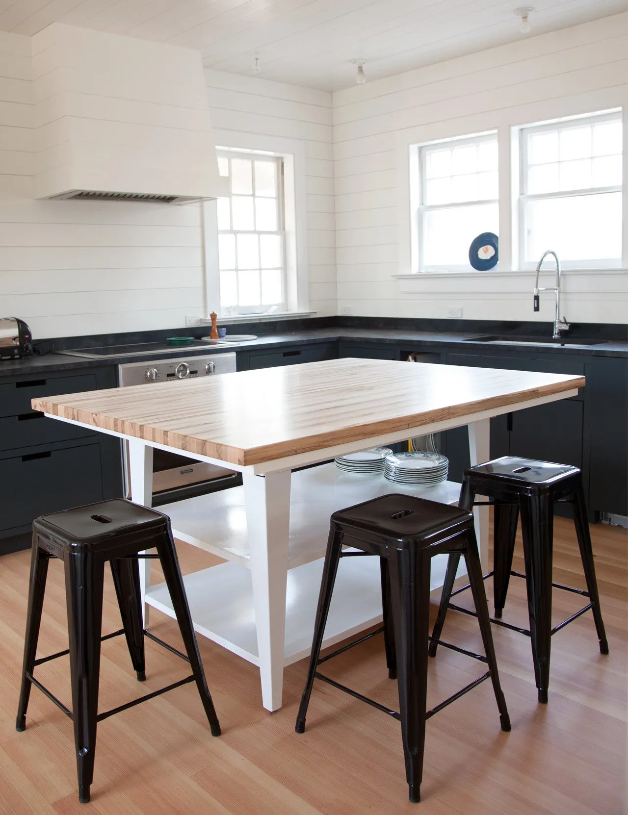 AMAGANSETT KITCHEN ISLAND