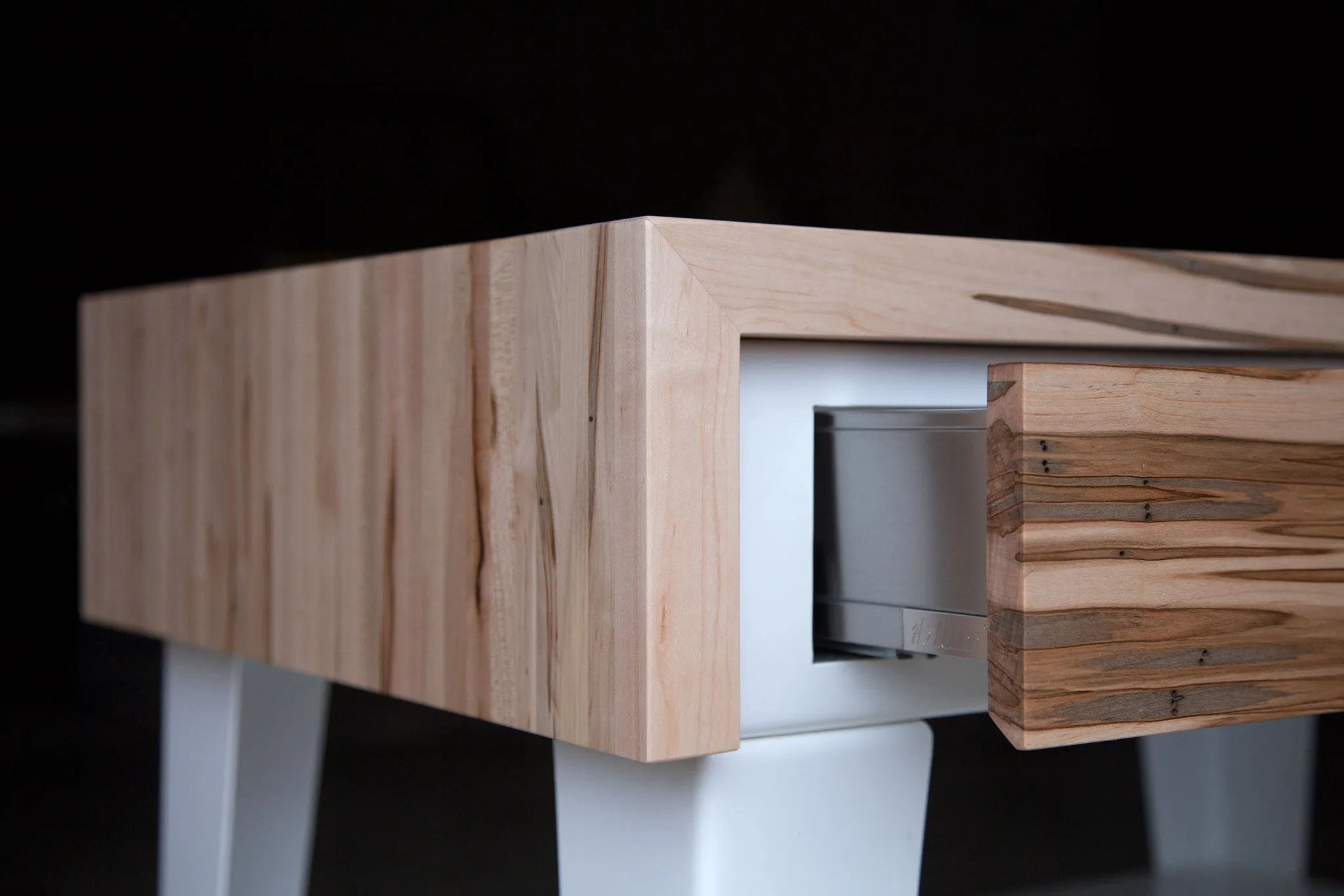 AMAGANSETT KITCHEN ISLAND