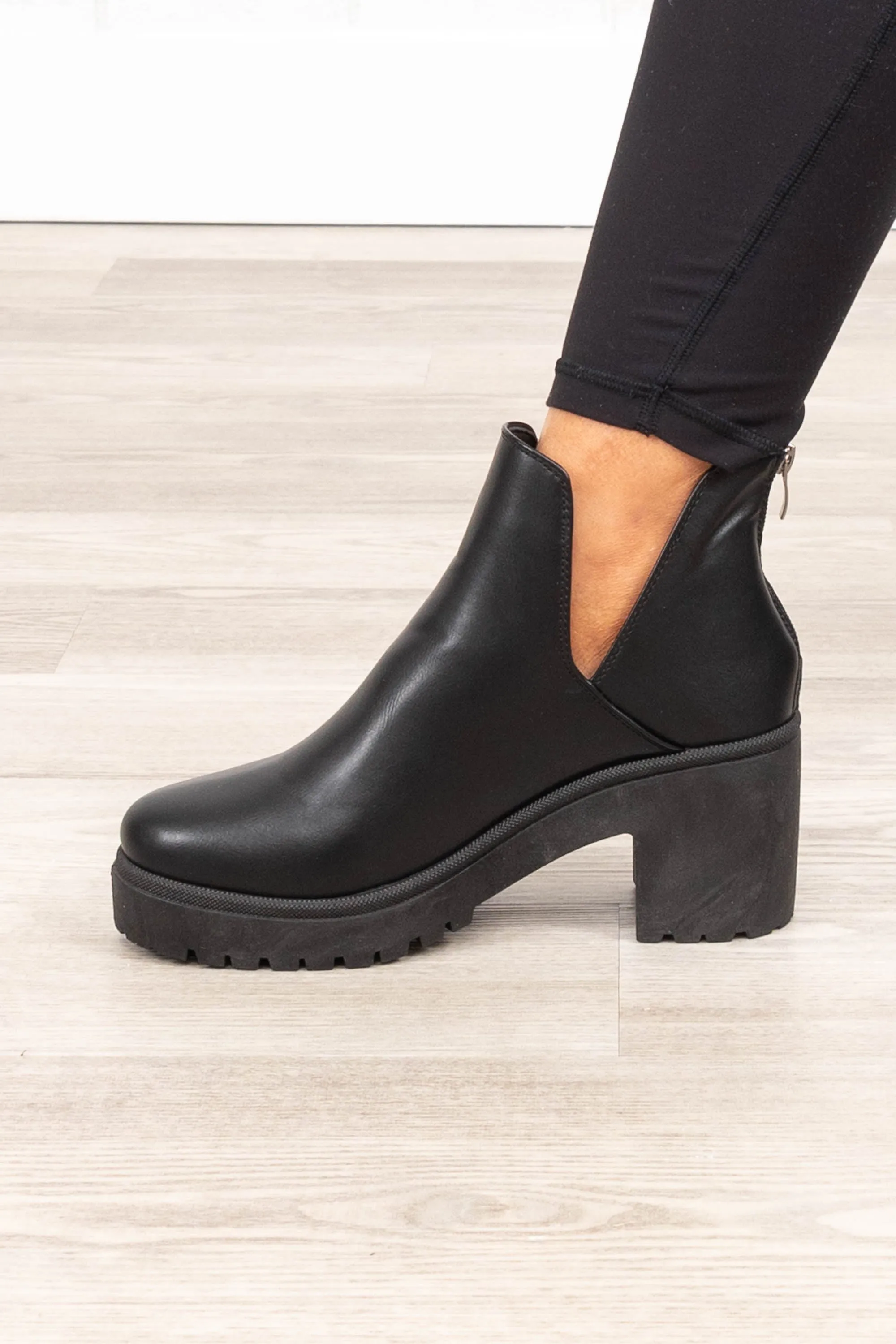 Big Steps Booties, Black