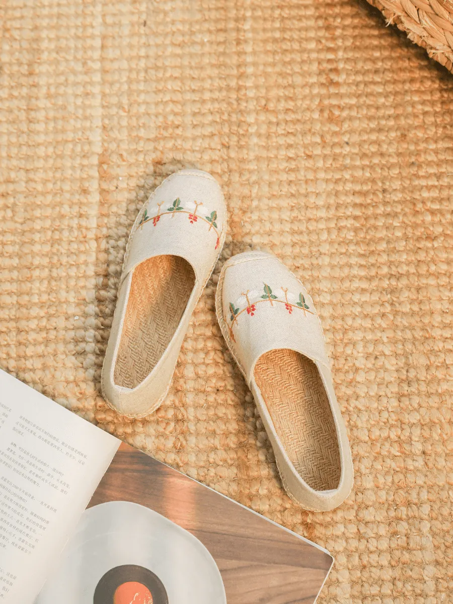 Blossom Embroidered Linen Espadrilles - Beige