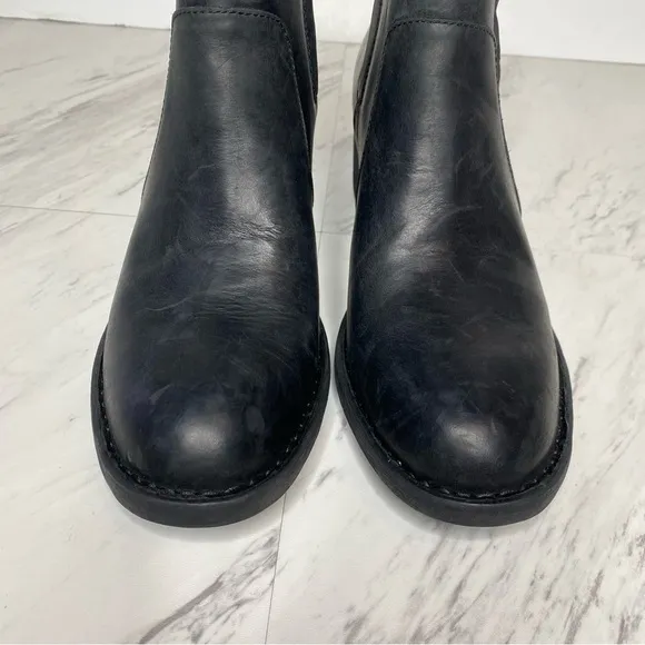 Born Reece Black Leather Bootie 10M