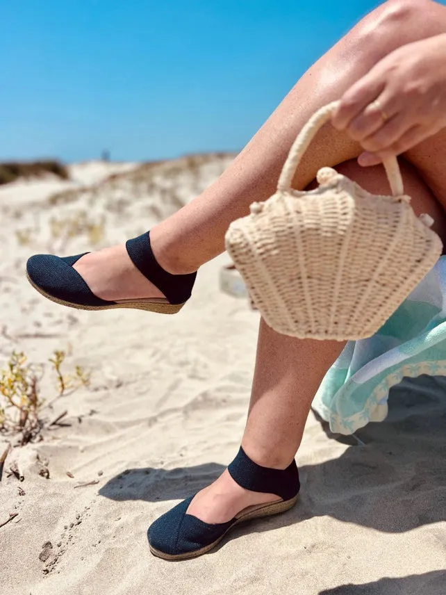 Charleston Shoe Co. Chloe Closed-Toe Sandal