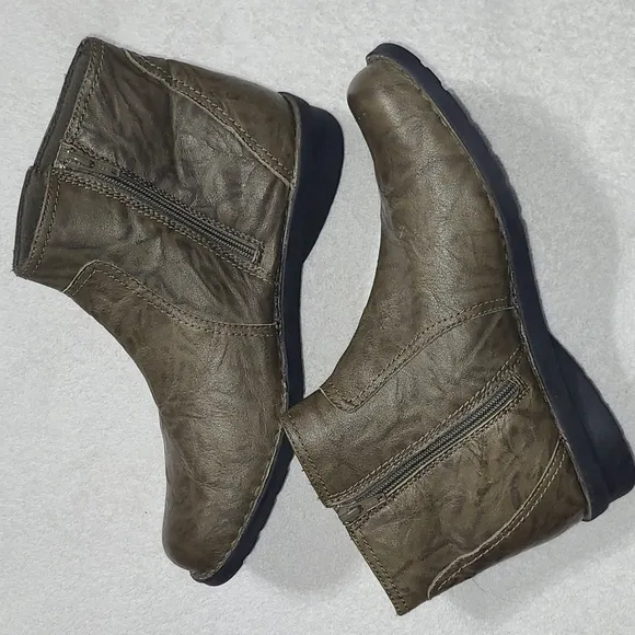 Clarks Nikki Star Leather Ankle Booties Size 10 Women's