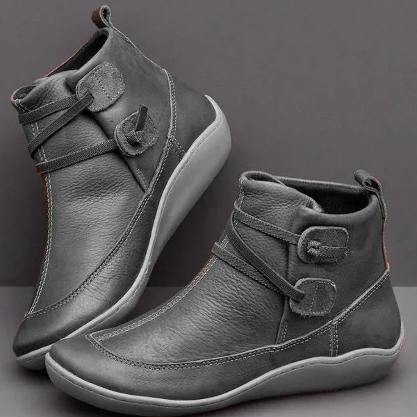 Comfortable and warm women's leather boots