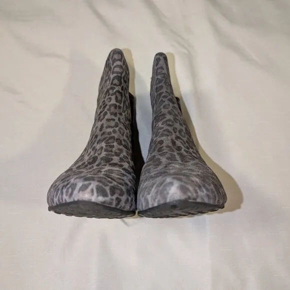 Cordani Queenie Cheetah Print Suede Leather Booties US Size 9/ EU Size…