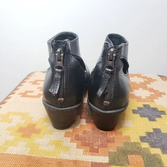 Dansko Bonita Bootie Size 5.5-6