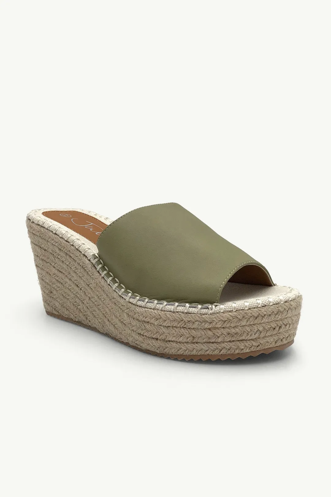 Demi Olive