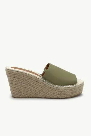 Demi Olive