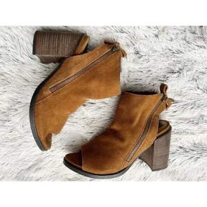 Dolce Vita Suede Pee Toe Zipper SIde Block Heel Booties EUC Size 10