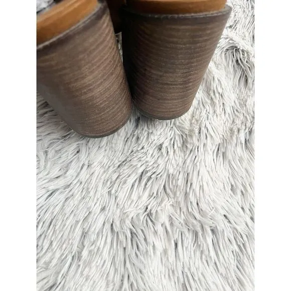 Dolce Vita Suede Pee Toe Zipper SIde Block Heel Booties EUC Size 10