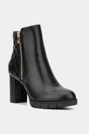 Emmalynn Diamond Pattern Booties