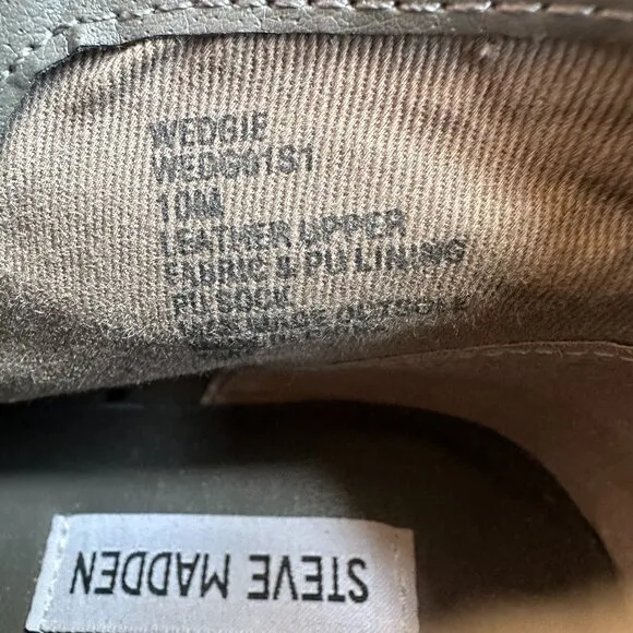 EUC Steve Madden Gray Suede Wedgie Bootie With Zipper Detail in Women's 10M