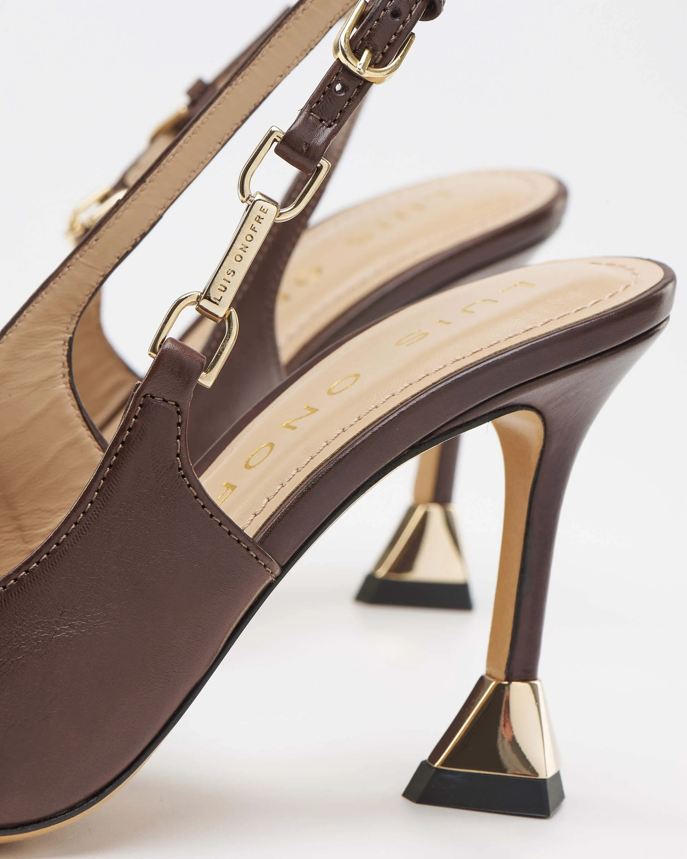 Femme Fatal Brown