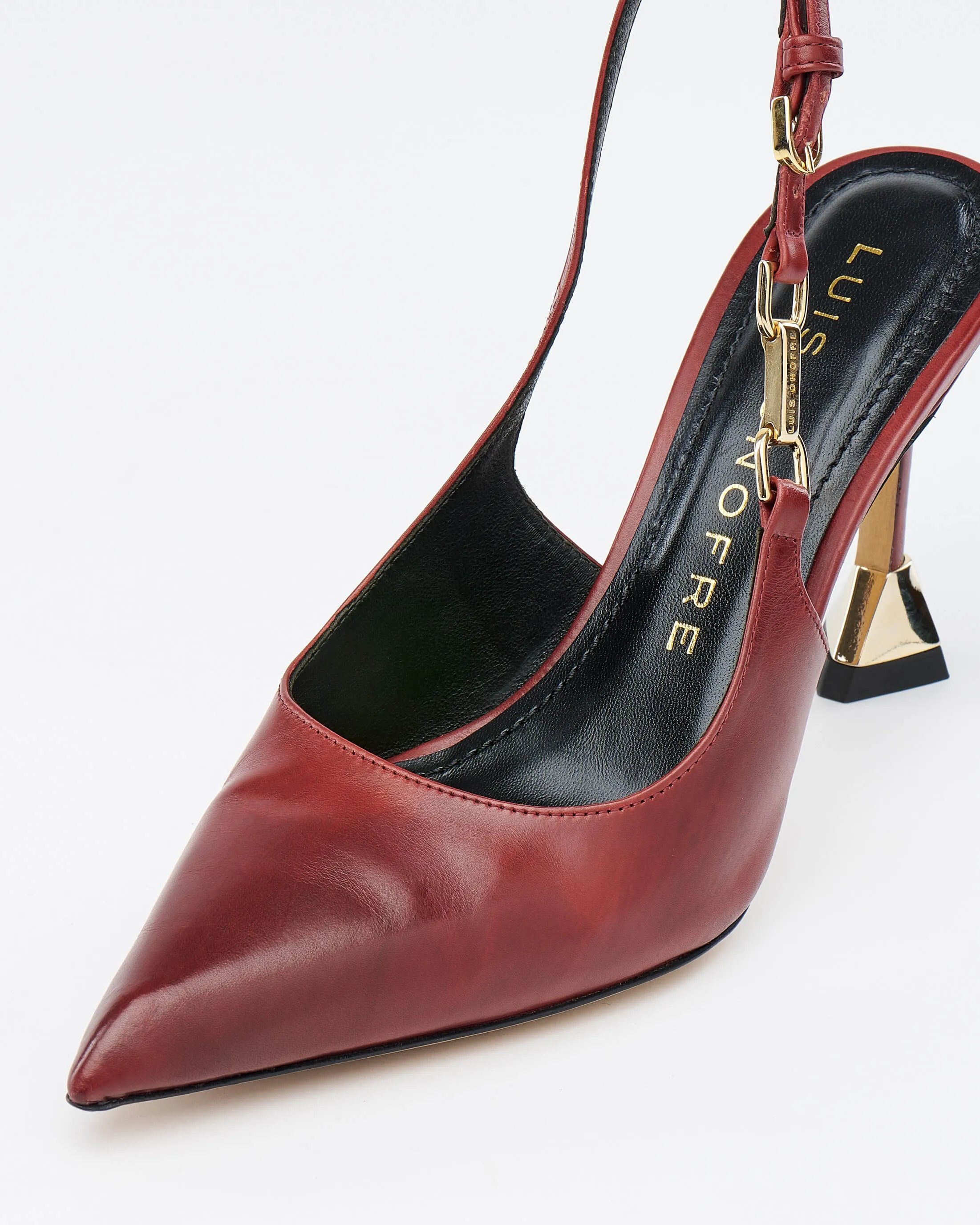 Femme Fatale burgundy