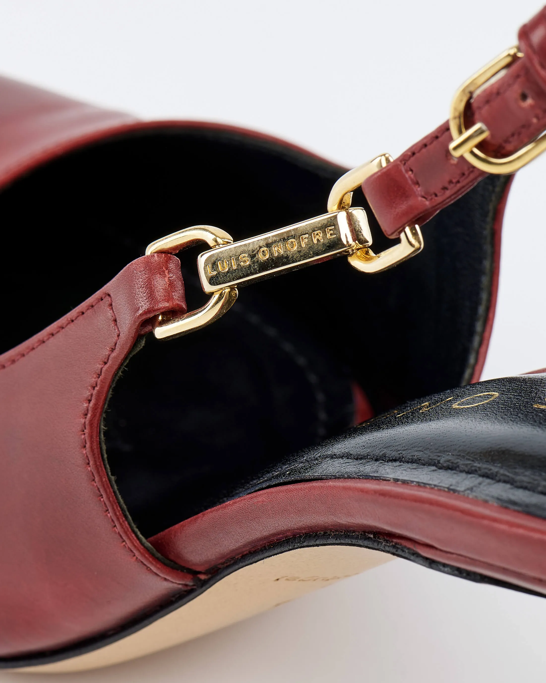 Femme Fatale burgundy