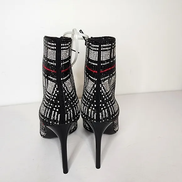 INC Reisa4 Womens Rhinestone Plaid Pointed toe Booties in Size 5.5