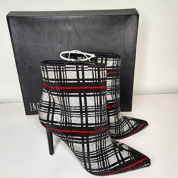 INC Reisa4 Womens Rhinestone Plaid Pointed toe Booties in Size 5.5
