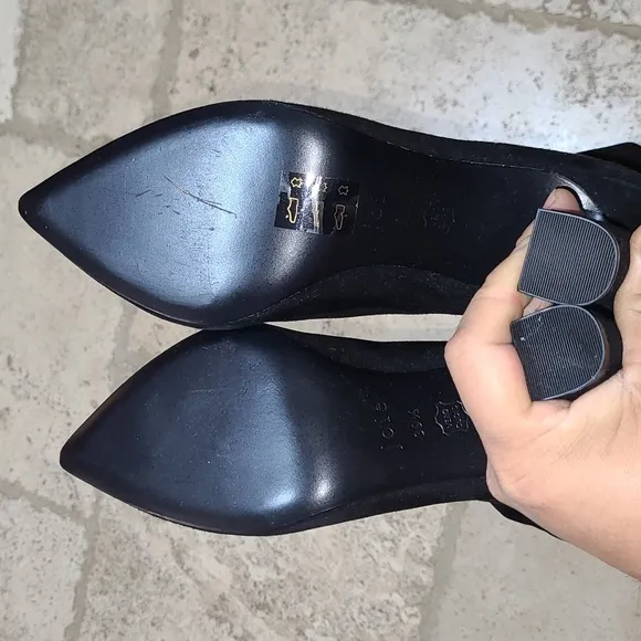 Joie black suede Alby Bootie Size 9.5