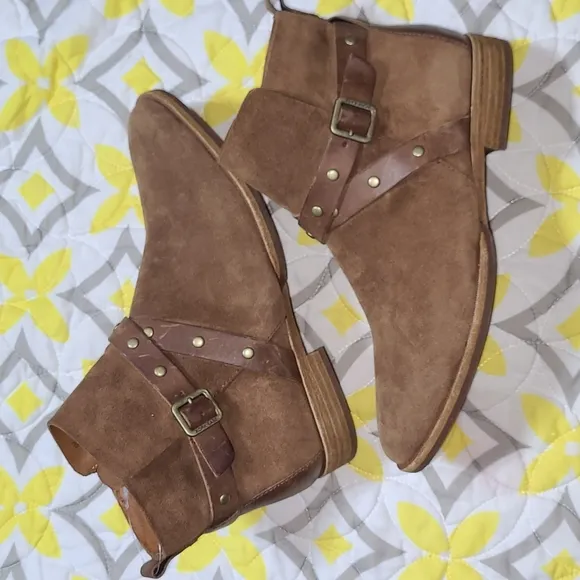 Kork-Ease Kanai Brown Suede Buckle Strap Ankle Bootie Size 8 Women's