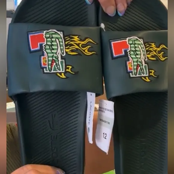LACOSTE men’s GREEN MULTICOLORED EMBROIDERED LOGO - Croco Slides