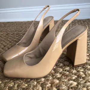 Marc Fisher Onna Leather Slingback Pumps. Size 7.5