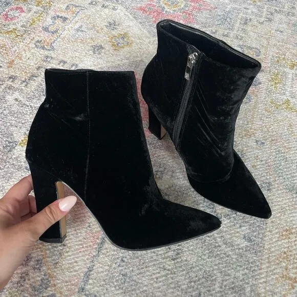Mark Fisher Mayae Women's Black Velvet Pointed Toe Ankle Booties Size 6