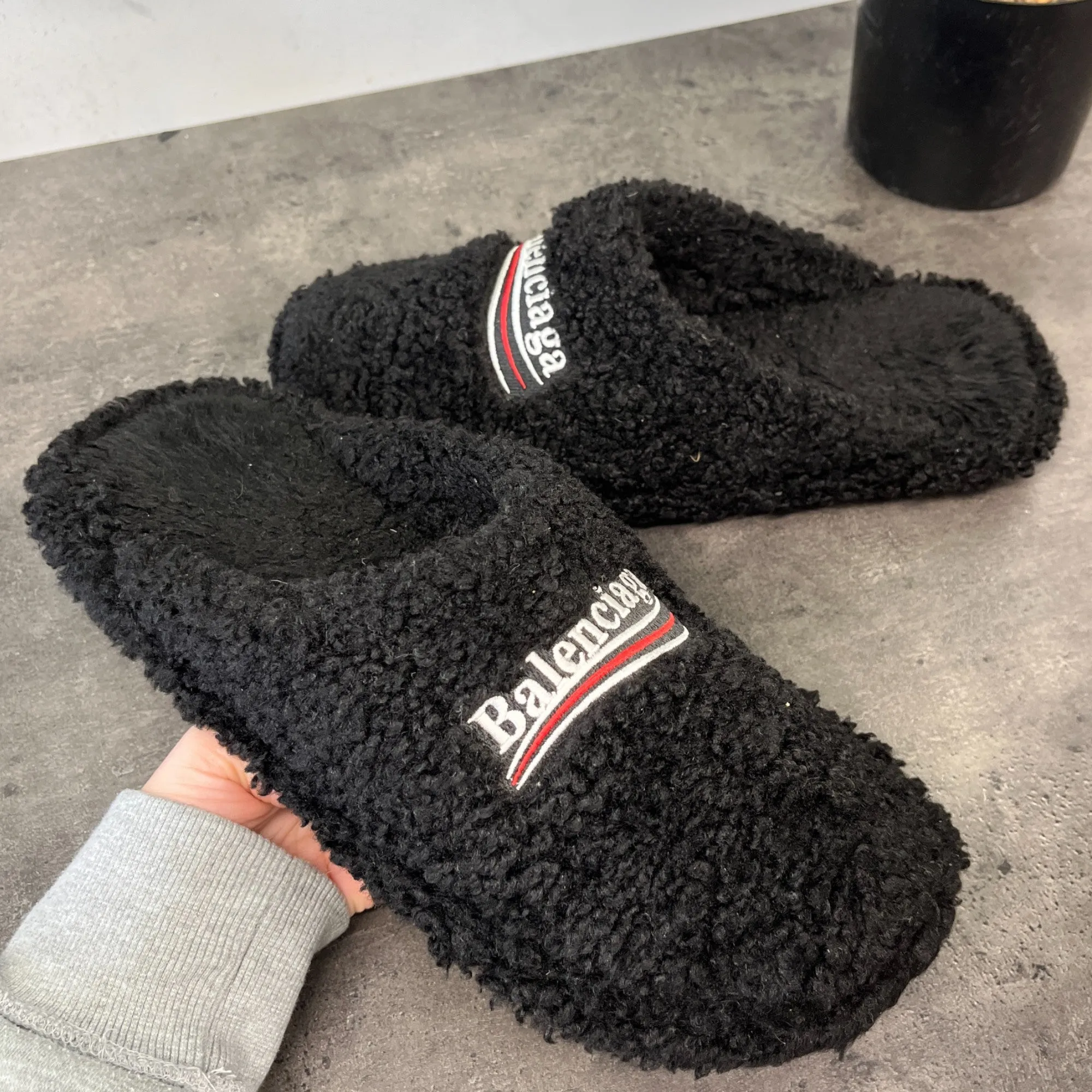Men's Political Logo Furry Slides Black Size EU 44 / UK 10