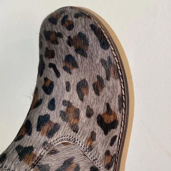 Mini Boden Leopard Print Booties