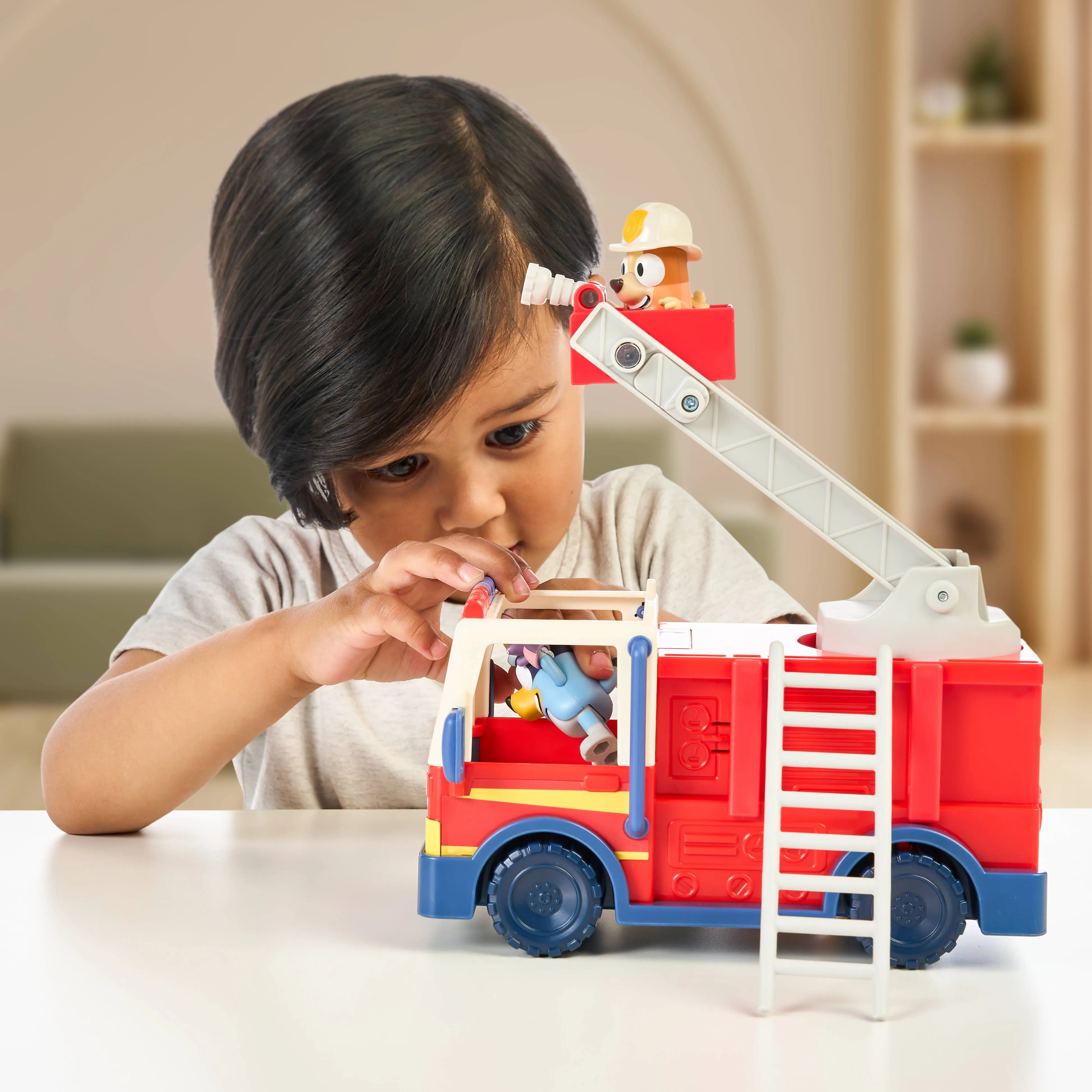 Moose Toys Bluey Firetruck