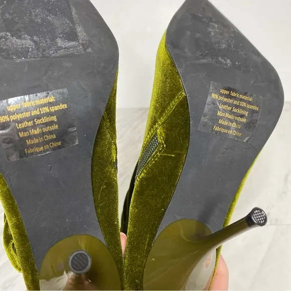 New! Jeffrey Campbell Florette Green Crushed Velvet Pointy Toe Heel Bootie 7