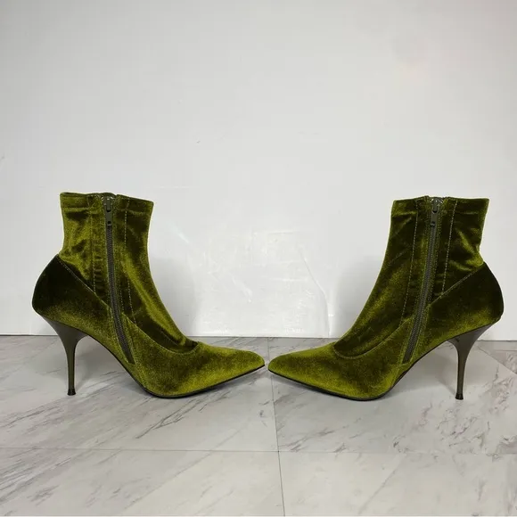 New! Jeffrey Campbell Florette Green Crushed Velvet Pointy Toe Heel Bootie 7