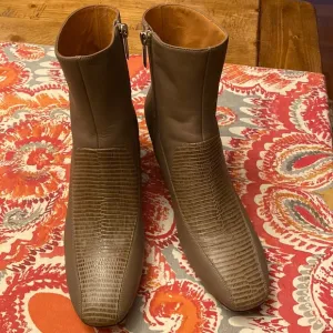 New: Rachel Comey Taupe Booties size 37.5