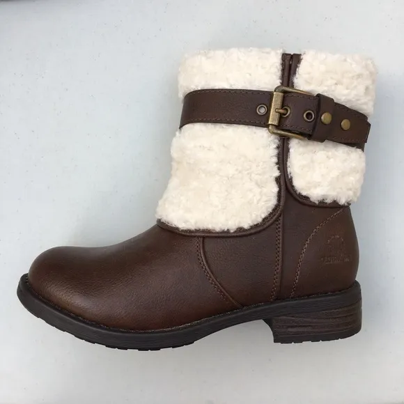 NWOT Globalwin Faux Shearling Collar Ankle Boot