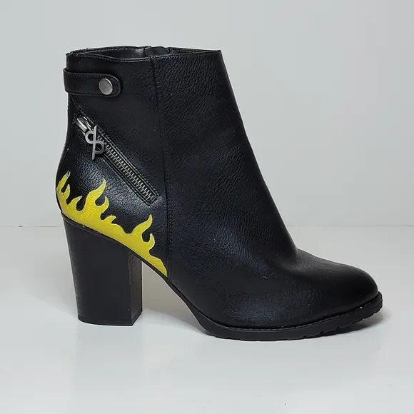 PARKER &amp; SKY Black leather stacked heel booties size 9.5
