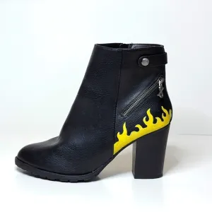 PARKER &amp; SKY Black leather stacked heel booties size 9.5