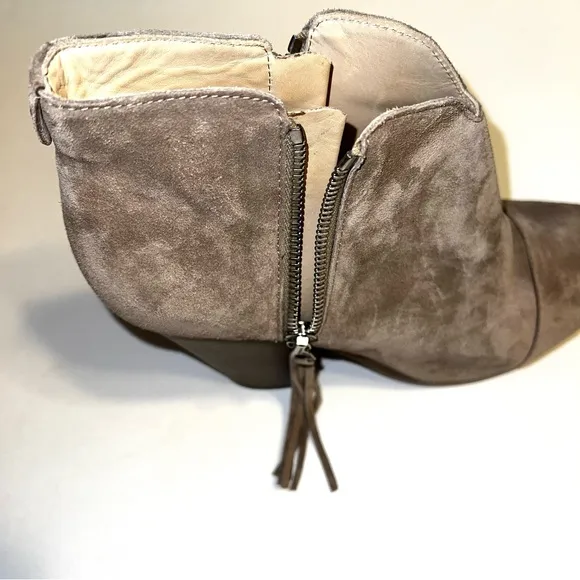rag &amp; bone Margot Beige Suede Double Zipper Ankle Booties Sz 39