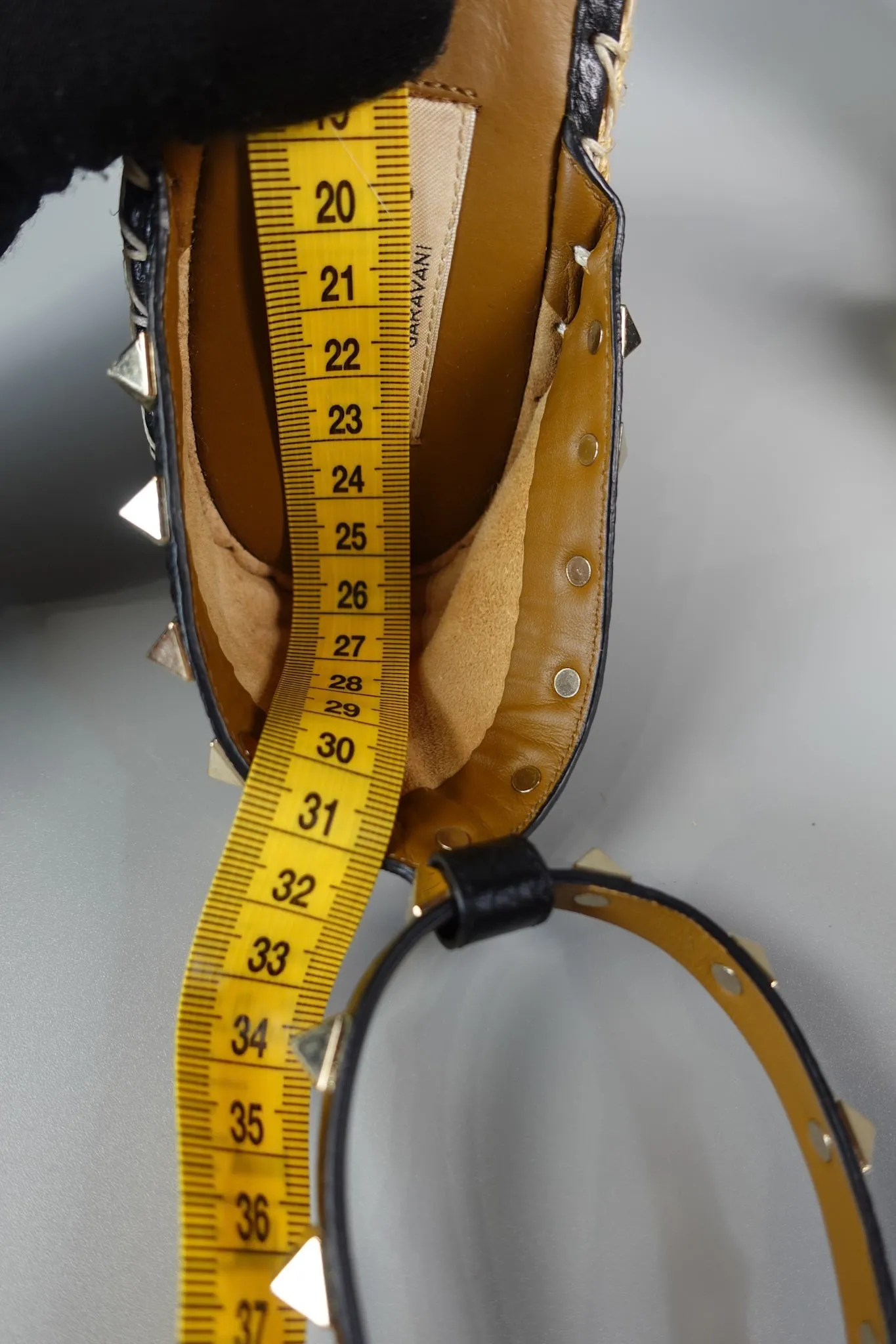 Rockstud Ankle Strap Espadrille Wedge in Black Grainy Calfskin Size 40 (26cm)