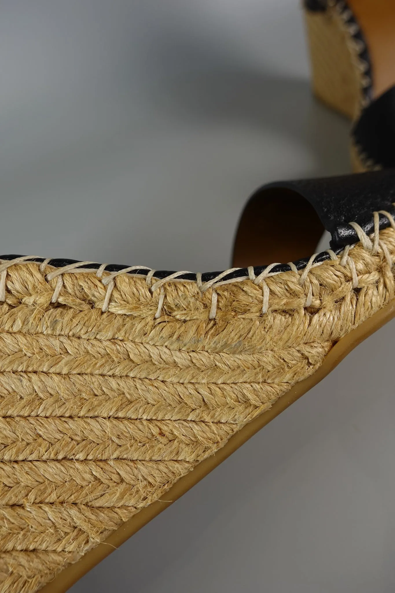 Rockstud Ankle Strap Espadrille Wedge in Black Grainy Calfskin Size 40 (26cm)