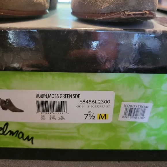 Sam Edelman Rubin gromit booties moss green suede size 7.5