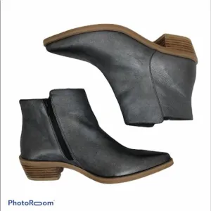 Shyanne Pewter Gray Leather Booties 6