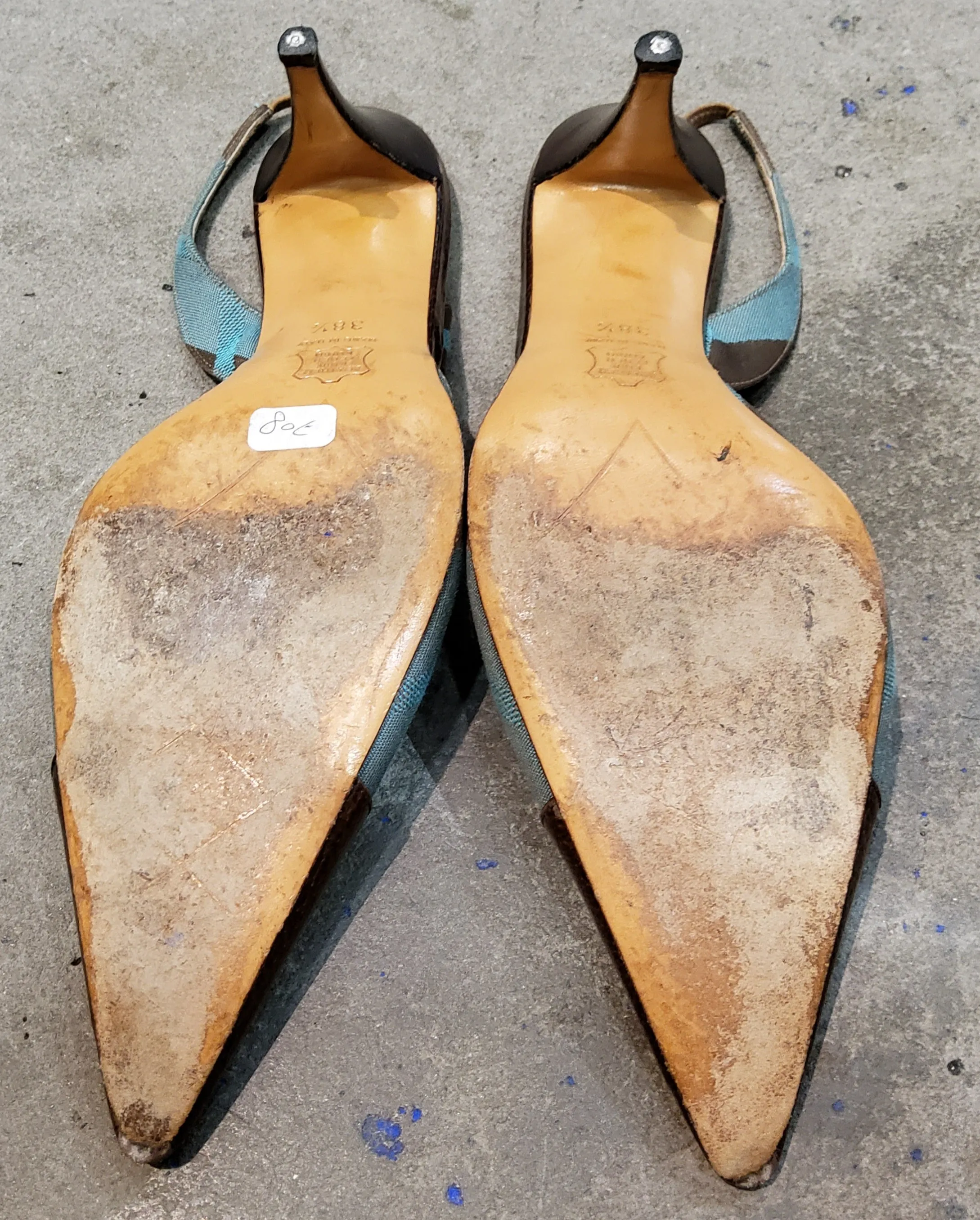 Slingback pumps