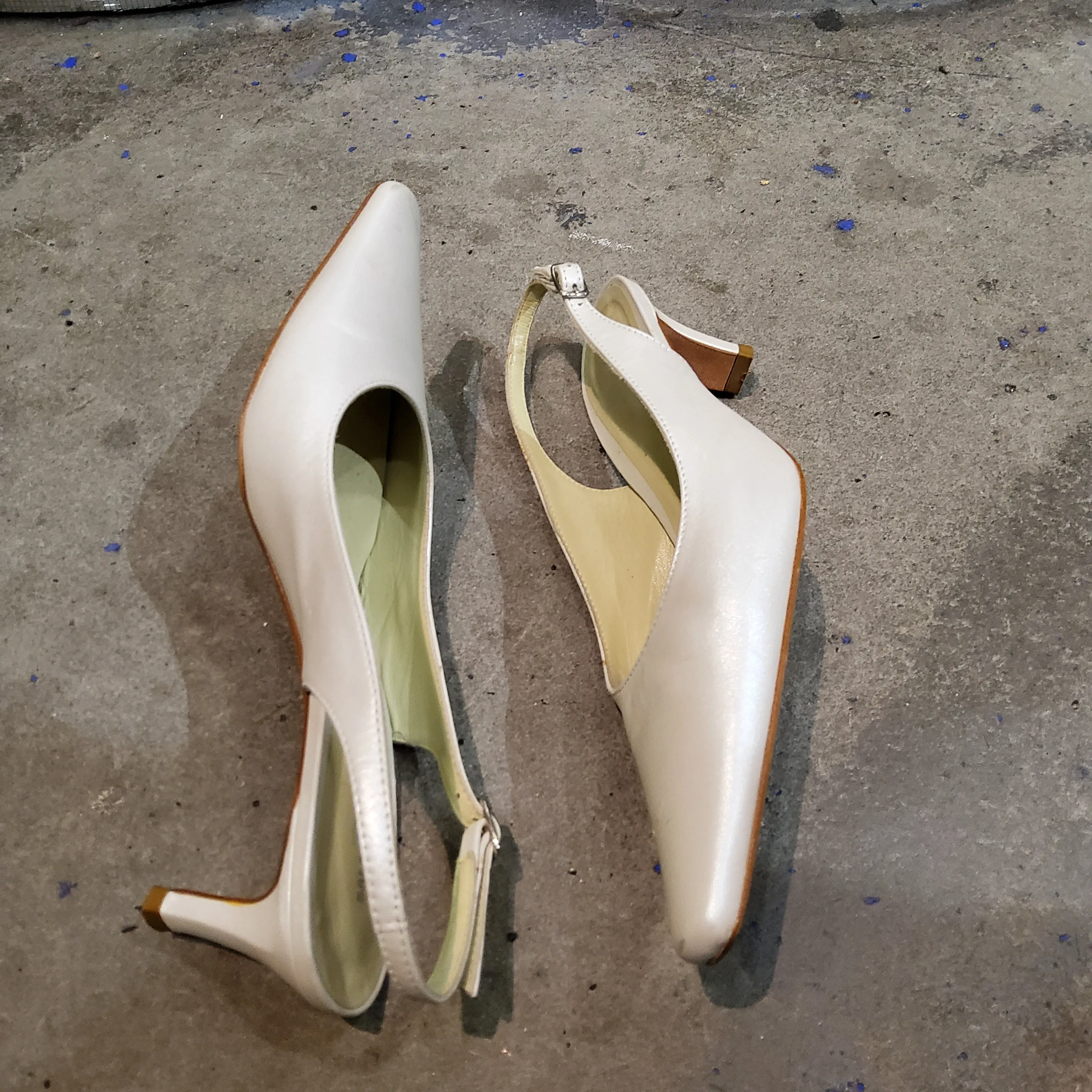 Slingback pumps