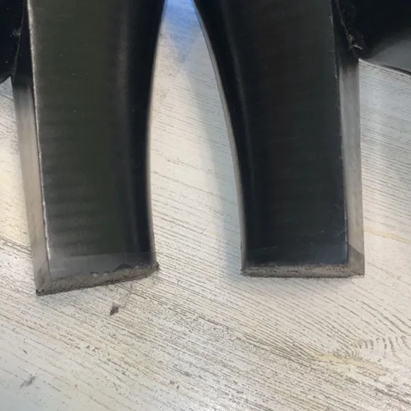 SOFFT leather booties. Size 11