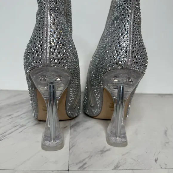 Steve Madden Vivy Rhinestone Pointy Toe Bootie 7 1/2 M
