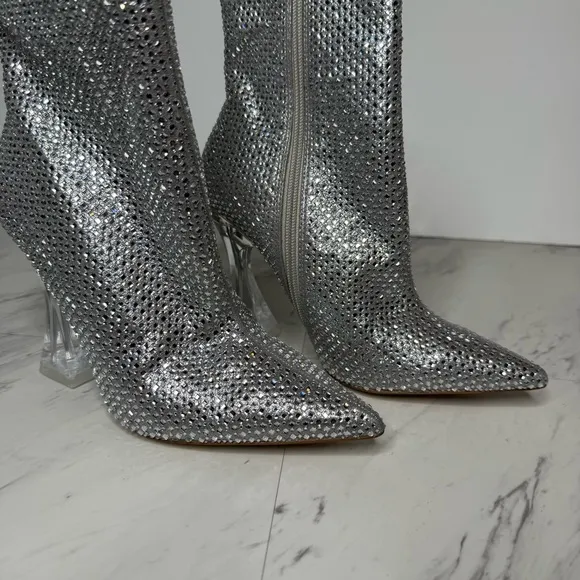 Steve Madden Vivy Rhinestone Pointy Toe Bootie 7 1/2 M