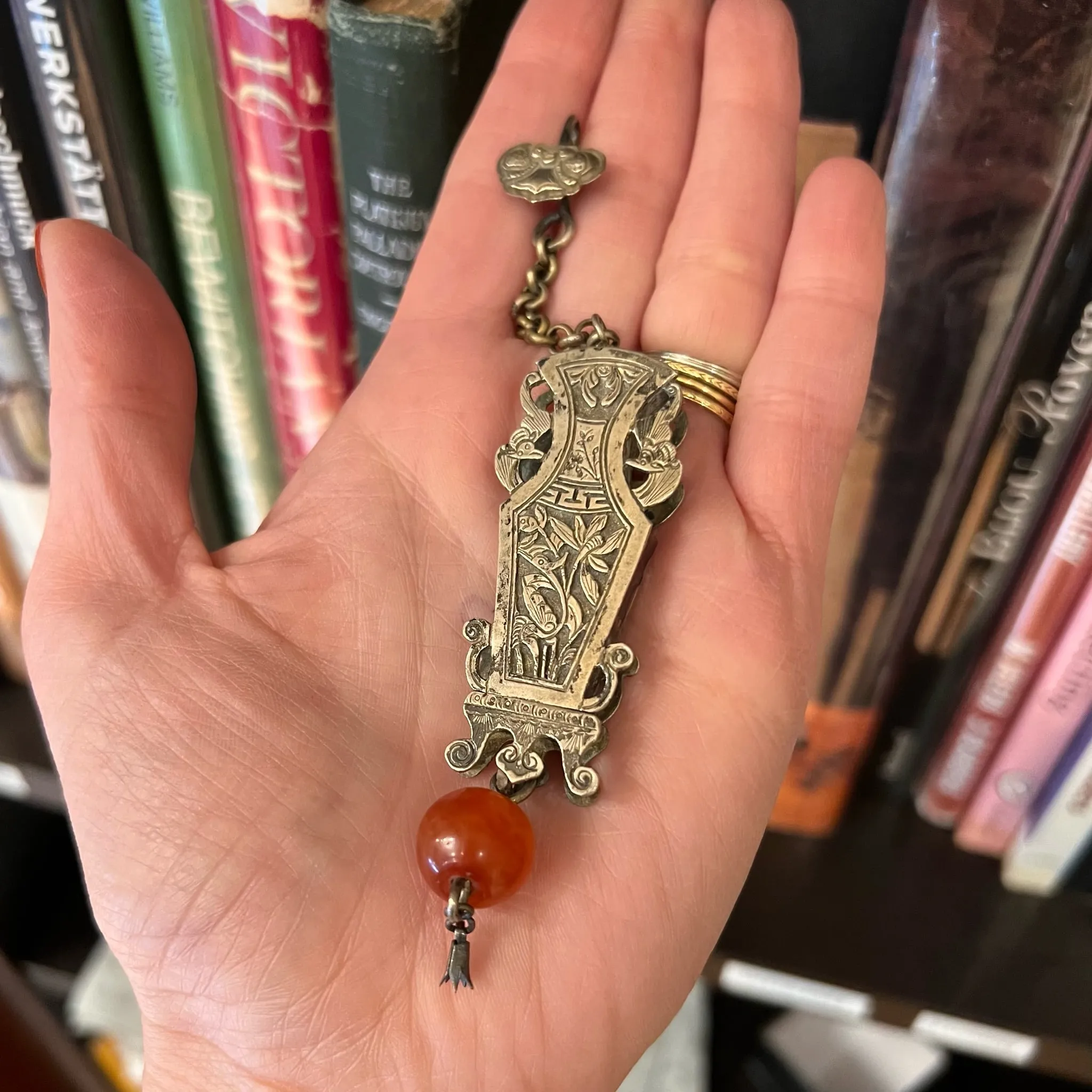 Vase Shaped Silver Chinese Needle Case