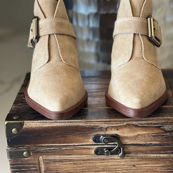 Vince Camuto Ashena Bootie in Taupe