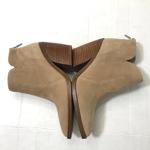 Vince Camuto Gwenola Booties Tan Suede Size 7.5 Western Pointed Toe